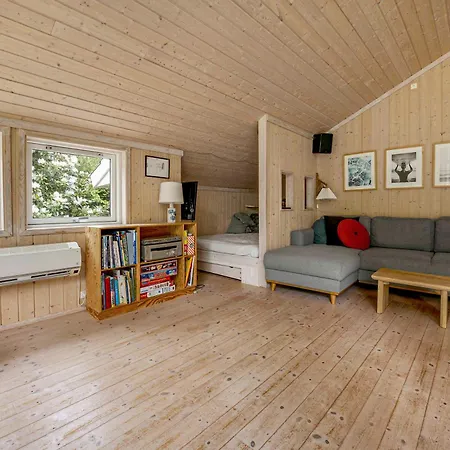Holiday home Dronningmlle *